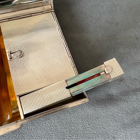 Vintage TIFFANY & CO. 925 Sterling Silver Makeup Kit 5.55x4.10x1.5” 580g - Picture 5 of 12